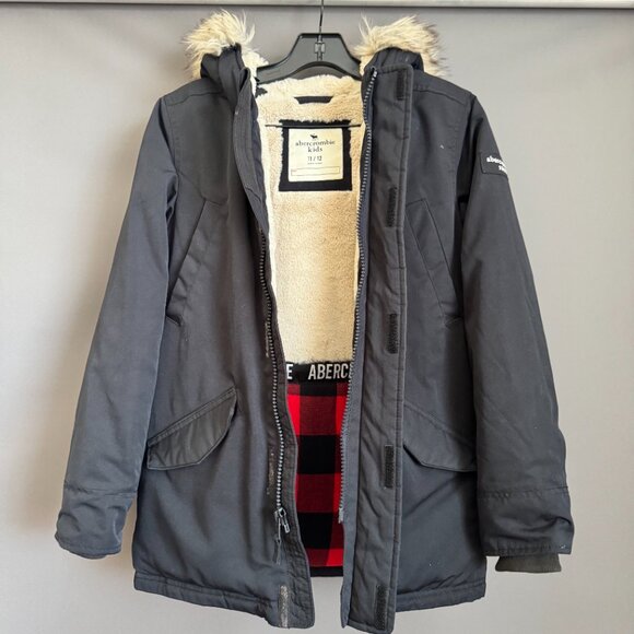 Abercrombie & Fitch Kids (Boys) Black Ultimate Parka (Size 11/12) - Picture 4 of 13
